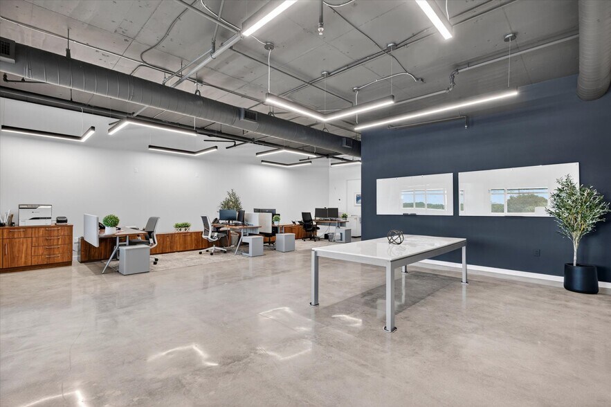 More Photos Of 7301 SW 57th Ct, South Miami Office For Sale