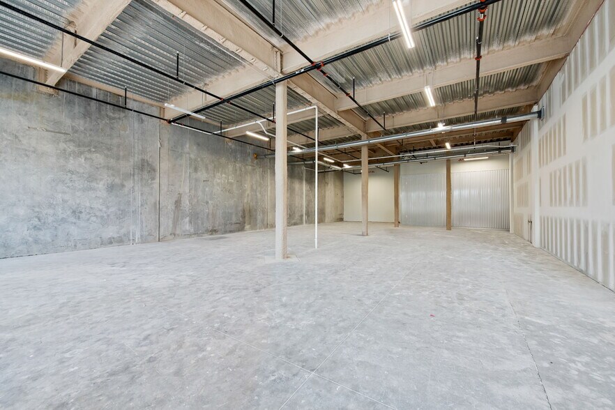 More Photos Of 2401 W Broward Blvd, Fort Lauderdale Self Storage For Lease