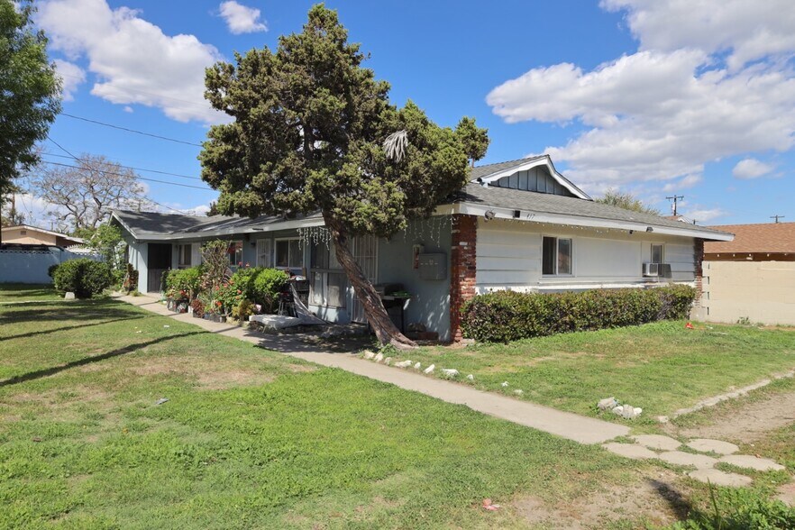 More Photos Of 417 W Guinida Ln, Anaheim Apartments For Sale