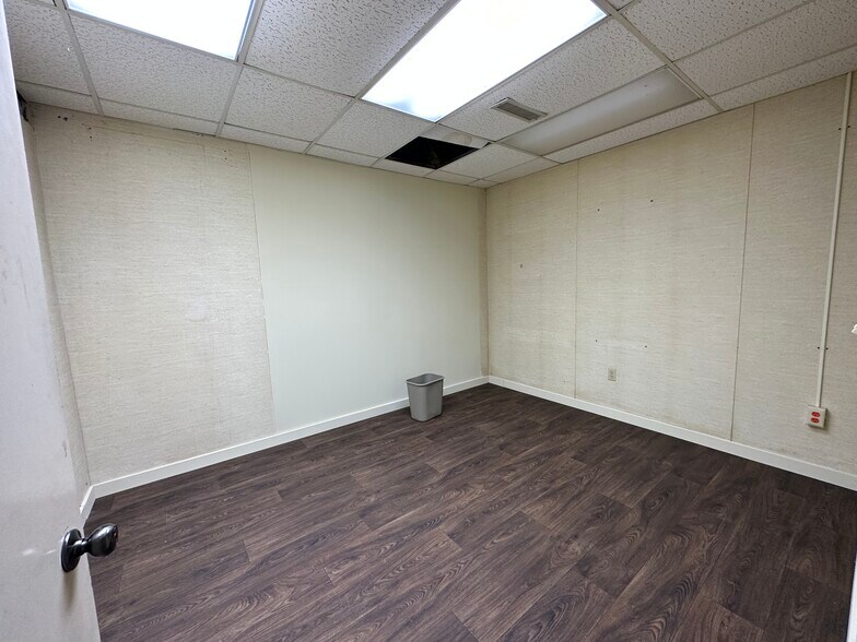 More Photos Of 2630 E Chestnut Ave, Vineland Medical For Sale