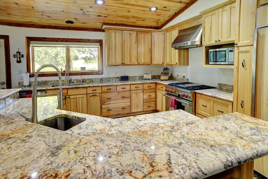 More Photos Of 945 Justice Rd, West Point Land For Sale