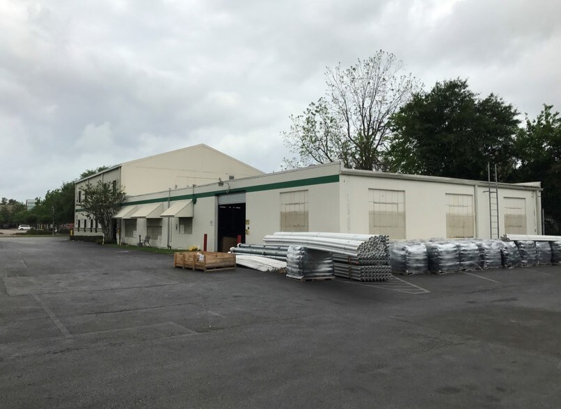 More Photos Of 4411 Navigation Blvd, Houston Warehouse For Sale