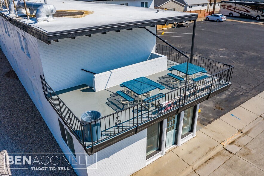 More Photos Of 1411 9th St, Rock Springs Hotel For Sale