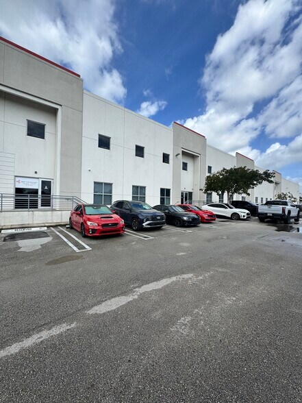 More Photos Of 13202 NW 107th Ave, Hialeah Gardens Warehouse For Sale