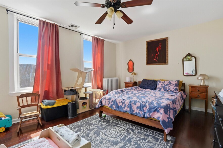 More Photos Of 1600 E Passyunk Ave, Philadelphia Storefront Retail Residential For Sale