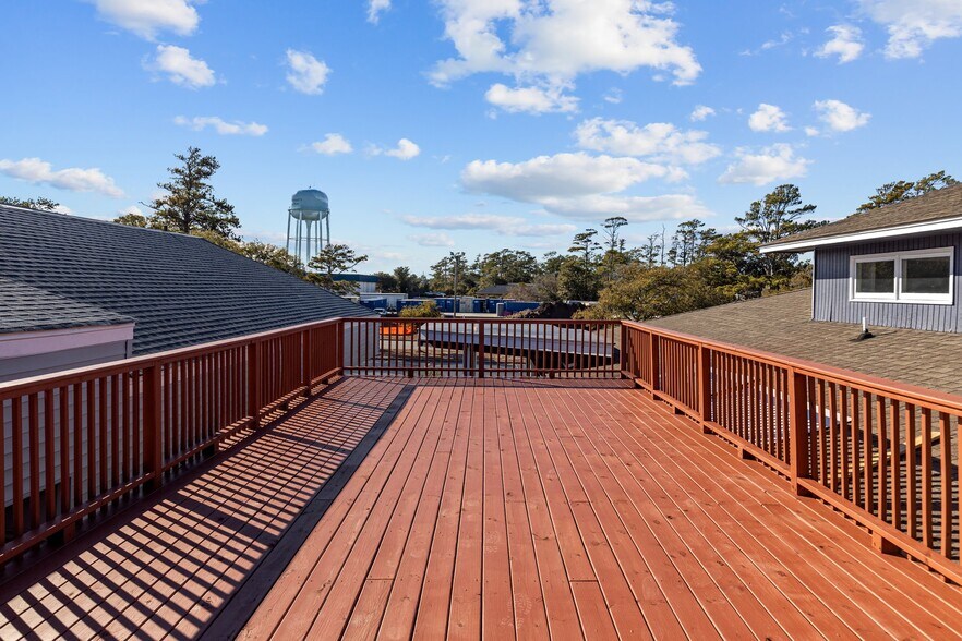 More Photos Of 208 Penny Ln, Morehead City Medical For Sale