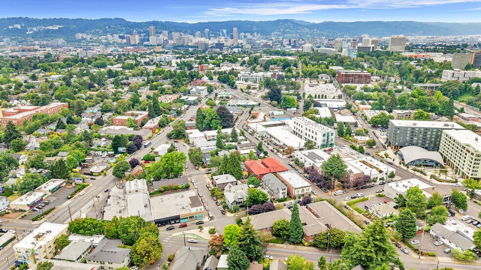 More Photos Of 607 NE Randall Ave, Portland Multifamily For Sale