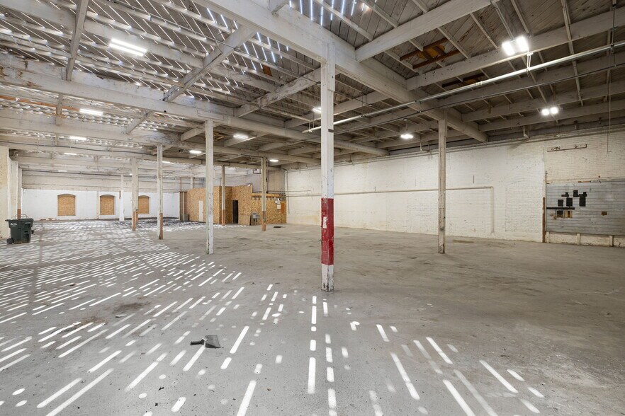 More Photos Of 205 N Park Ave, Pomona Warehouse For Lease