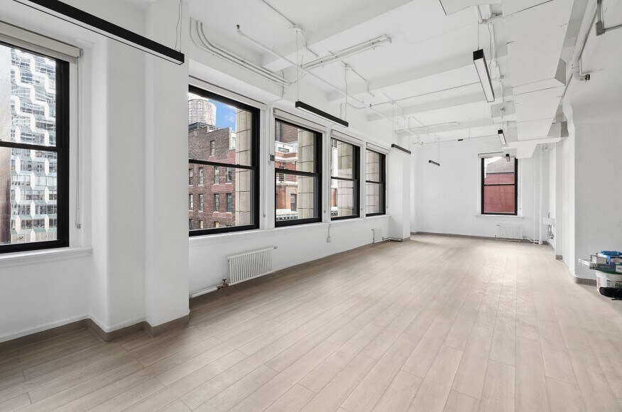 More Photos Of 56 W 45th St, New York Office For Lease