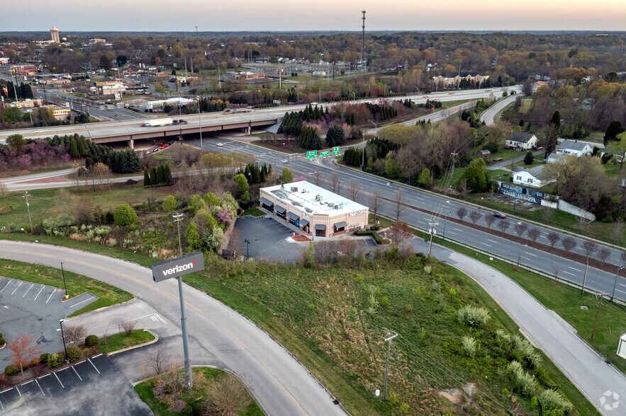 More Photos Of E Innes St, Salisbury Unknown For Lease