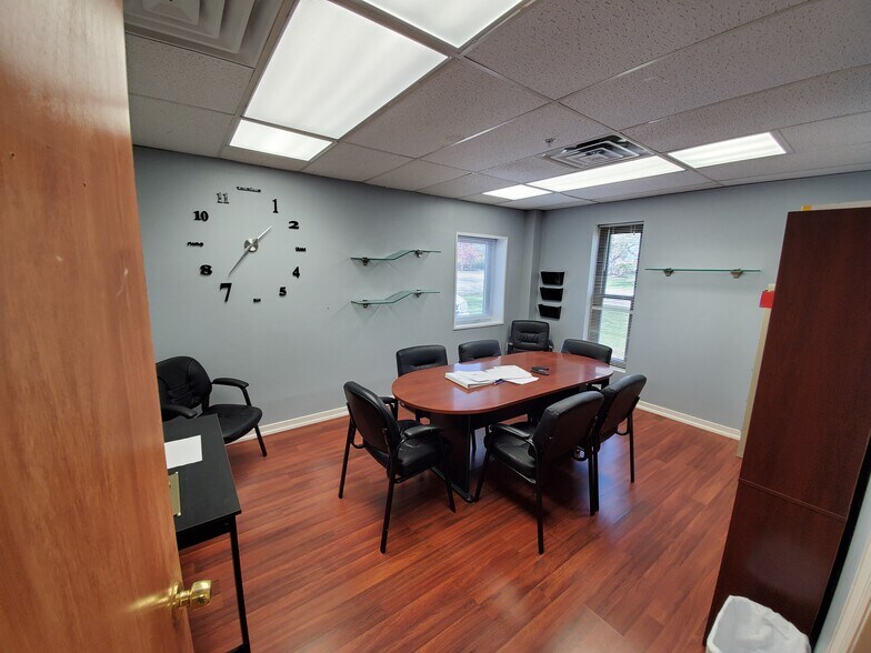 More Photos Of 200 Geiger Rd, Philadelphia Warehouse For Lease