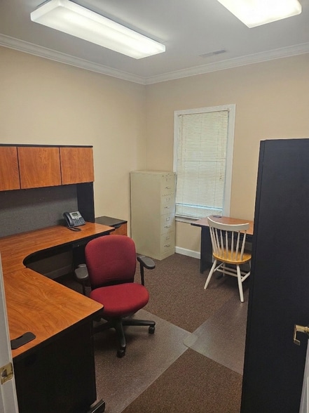 More Photos Of 316 W Millbrook Rd, Raleigh Office For Sale