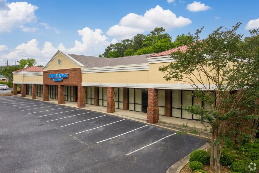 More Photos Of 6452 S Lee St, Morrow Unknown For Sale