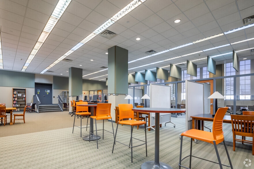 More Photos Of 29 Castle Pl, New Rochelle Schools For Lease