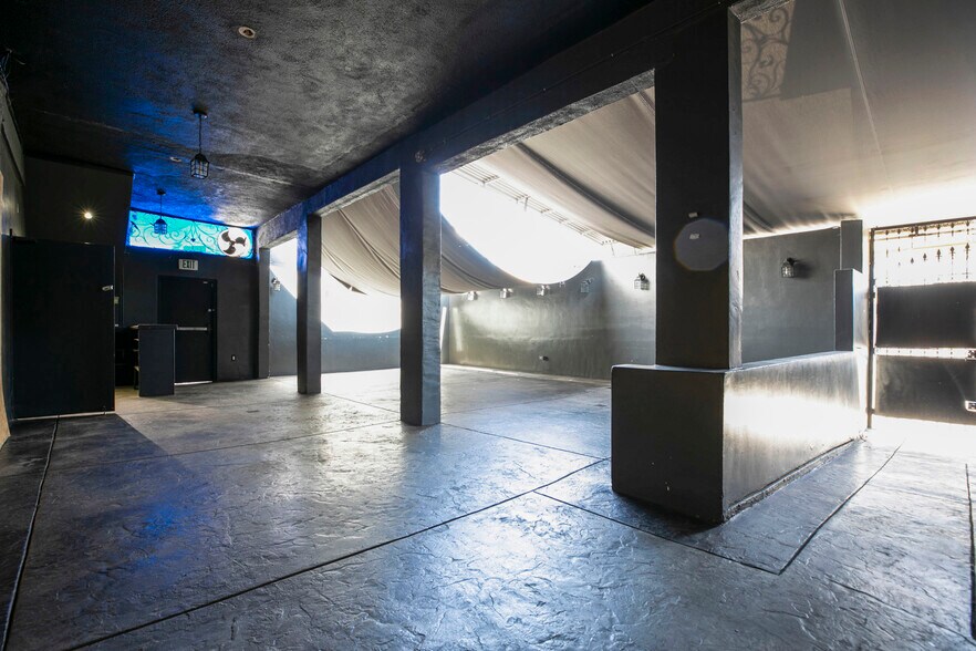 More Photos Of 6340 Yucca St, Los Angeles Restaurant For Lease