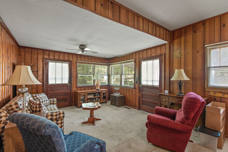 More Photos Of 1556 Highway 29 N, Newnan Office Residential For Sale