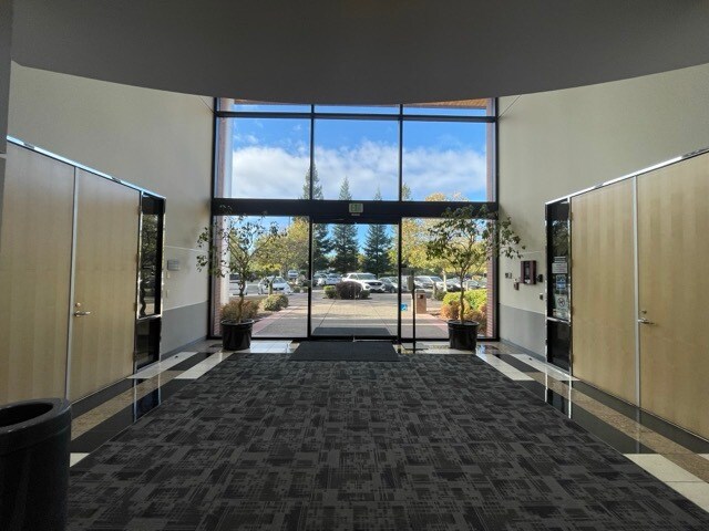 More Photos Of 2330 E Bidwell St, Folsom Medical For Lease