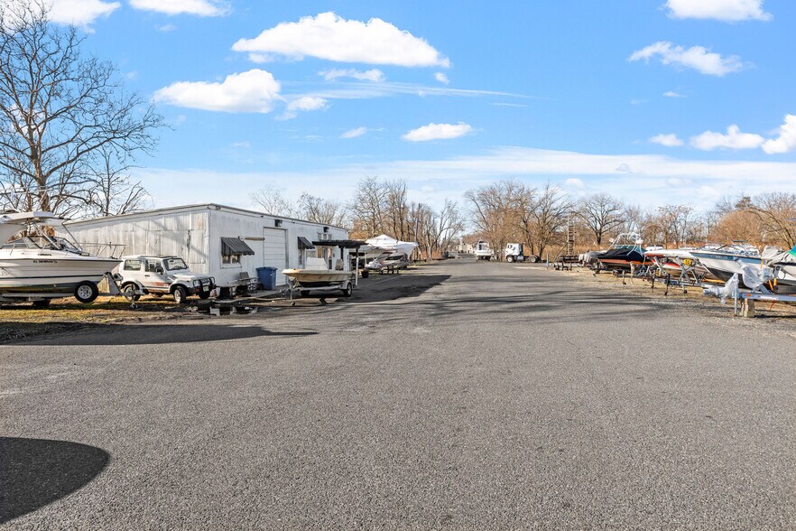 More Photos Of 625 Harrison St, Riverside General Retail For Sale