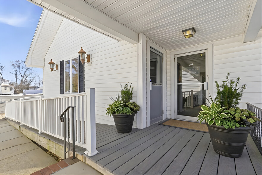 More Photos Of 5 Wallace St, Methuen Medical For Lease