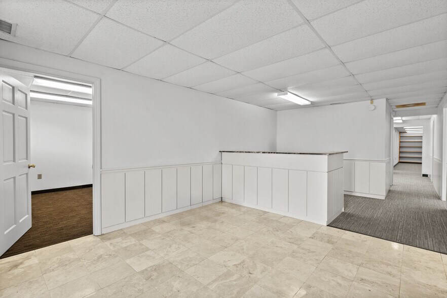 More Photos Of 2601 Wilkinson Blvd, Charlotte Industrial For Sale