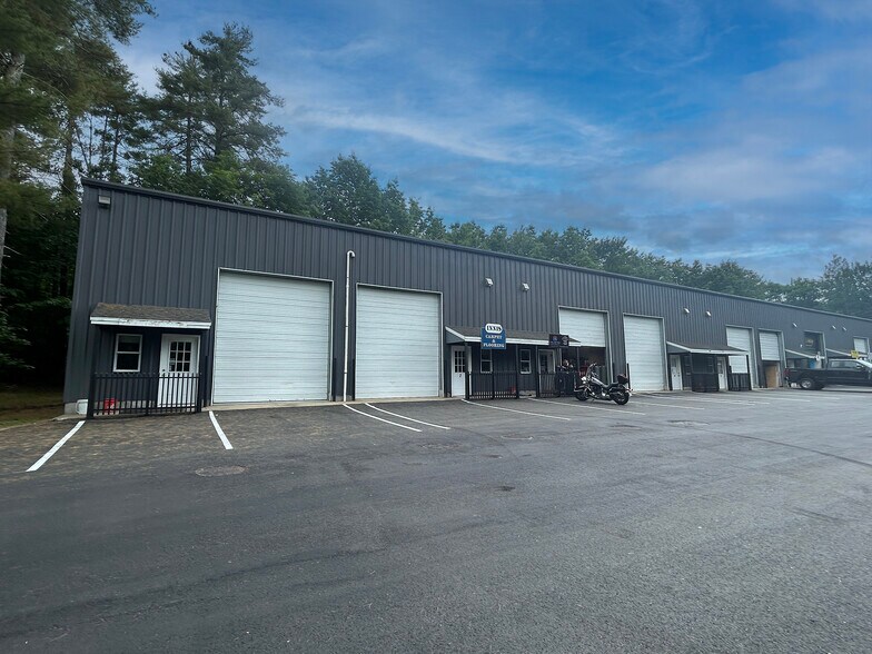 Primary Photo Of 232 Calef Hwy, Barrington Industrial For Lease