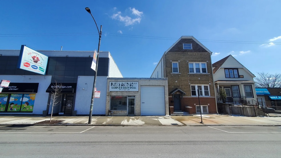 More Photos Of 4251 N Western Ave, Chicago General Retail For Lease