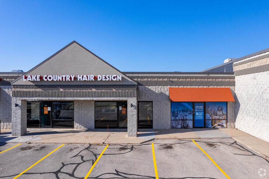 More Photos Of 505-525 Cottonwood Ave, Hartland Unknown For Lease