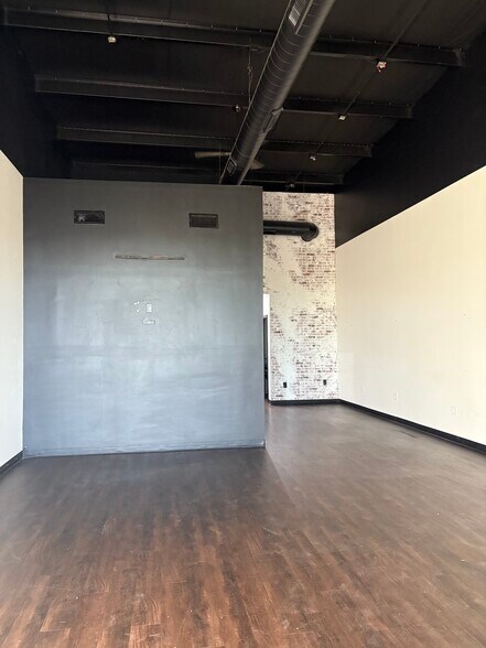 More Photos Of 1010 Technology Way, Waxahachie Freestanding For Lease