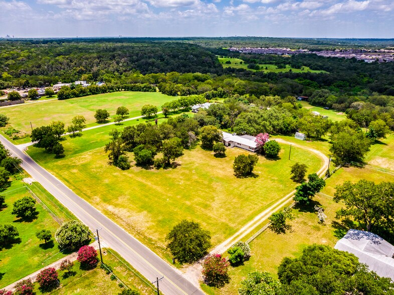 Primary Photo Of 12900 Lowden Ln, Manchaca Specialty For Lease
