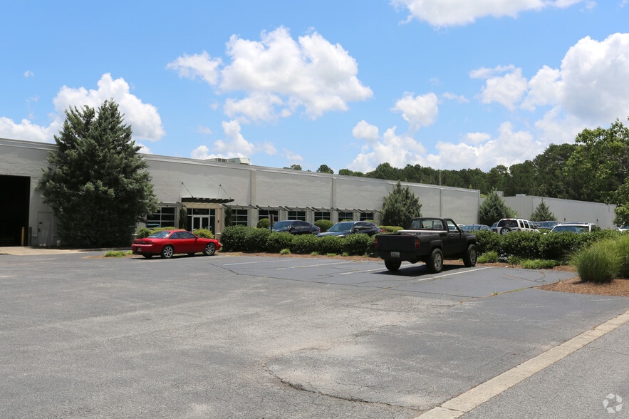 More Photos Of 665 Highway 74 S, Peachtree City Unknown For Lease