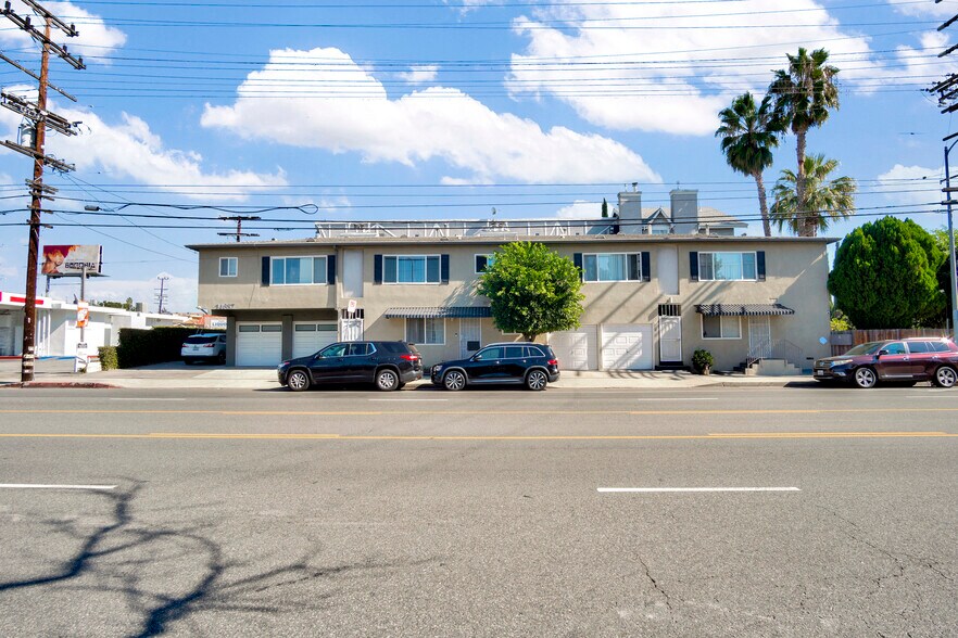 More Photos Of 14857 Hartsook St, Sherman Oaks Apartments For Sale