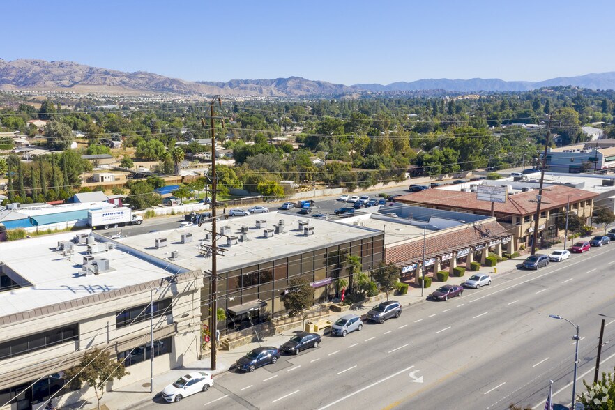 More Photos Of 21049 Devonshire St, Chatsworth Office Residential For Lease