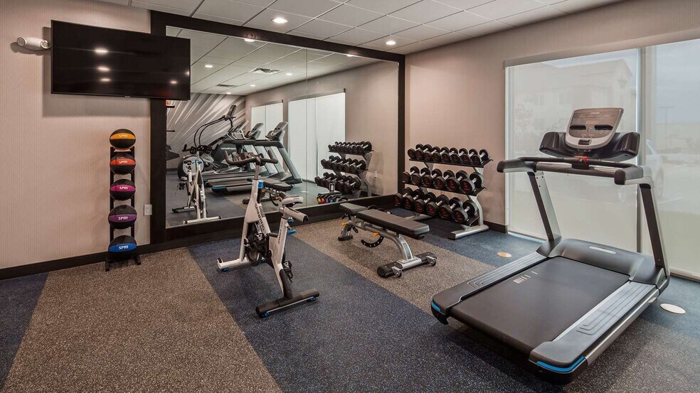 More Photos Of 18705 E Admiral Pl, Catoosa Hotel For Sale