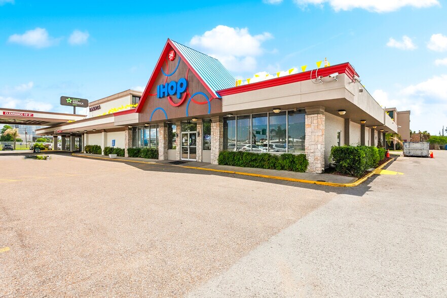 More Photos Of 3400 Service Rd, Metairie Hotel For Sale