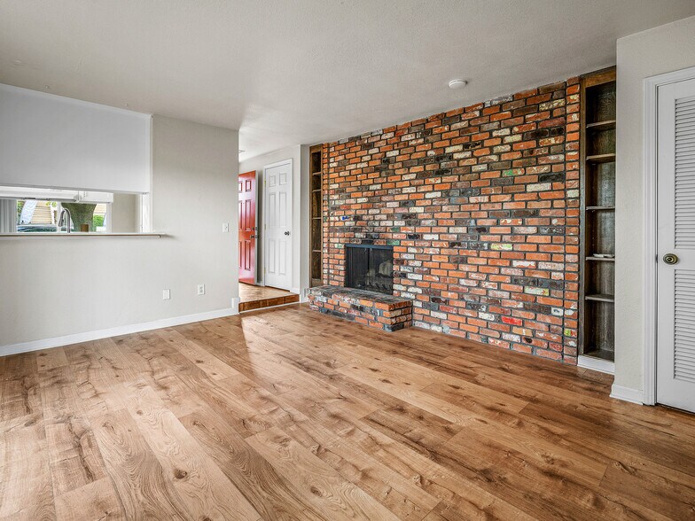 More Photos Of 718 13th St, Sacramento Multifamily For Sale