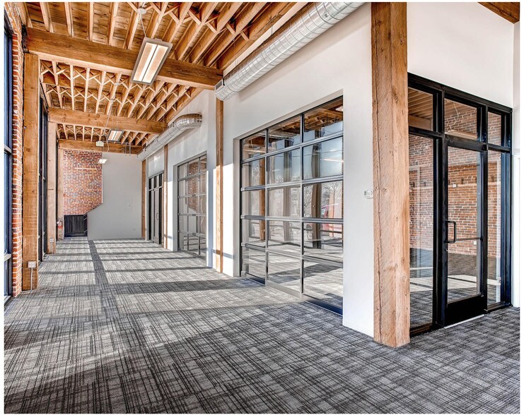 More Photos Of 3801 Franklin St, Denver Storefront Retail Office For Lease