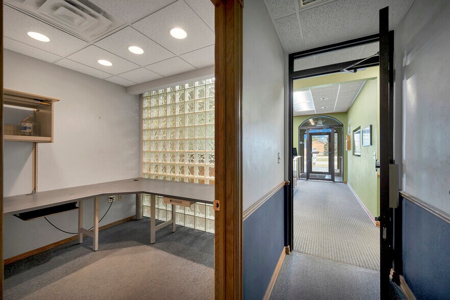 More Photos Of 4424 Dickinson Rd, De Pere Office For Lease