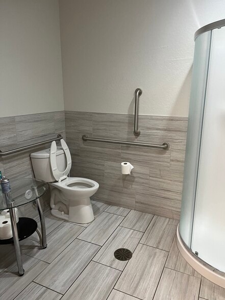 More Photos Of 219 S William Dillard Dr, Gilbert Warehouse For Sale