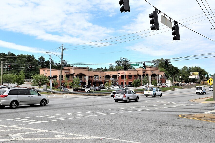 More Photos Of 5938 Buford Hwy, Atlanta Unknown For Lease