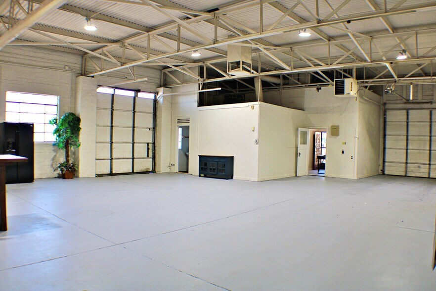 More Photos Of 1500 Wyoming Ave, El Paso Auto Repair For Lease