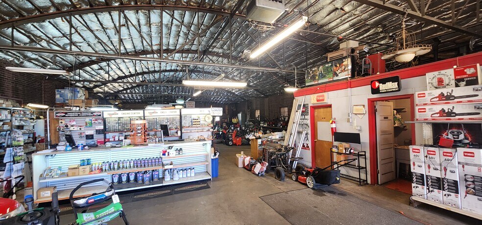 More Photos Of 1520 Filbert Ct, Denver Freestanding For Sale