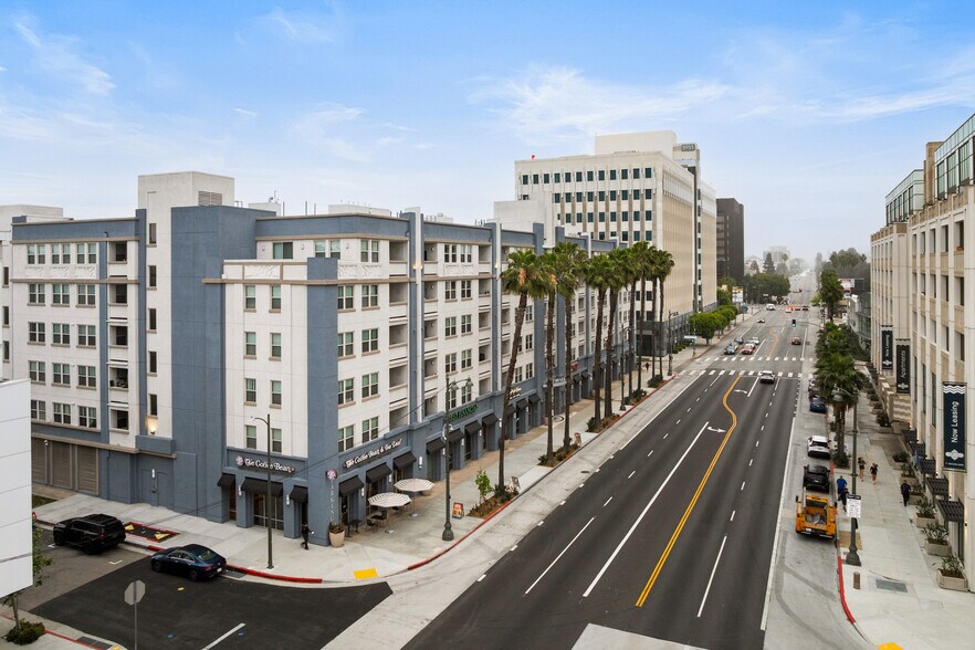 More Photos Of 5115 Wilshire Blvd, Los Angeles Apartments For Lease