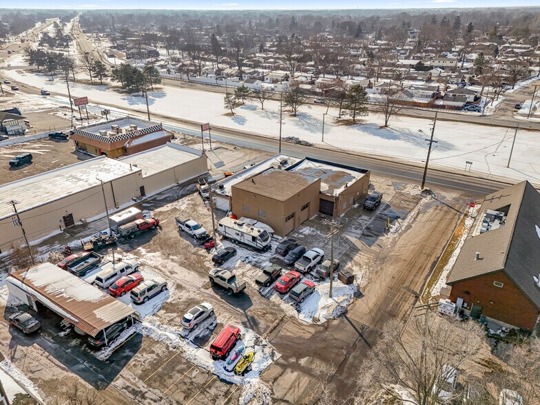 More Photos Of 2401 Fort St, Trenton Warehouse For Sale