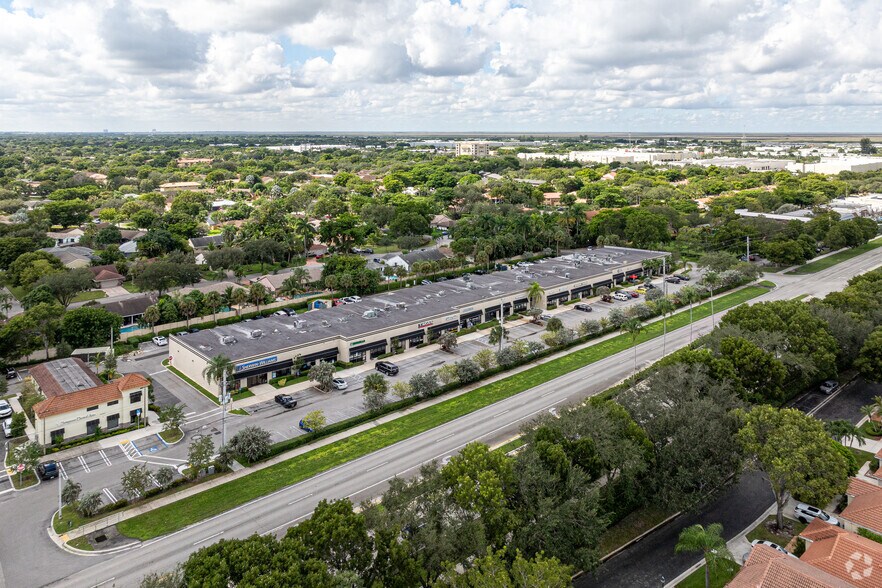 More Photos Of 11300-11354 Wiles Rd, Coral Springs General Retail For Lease