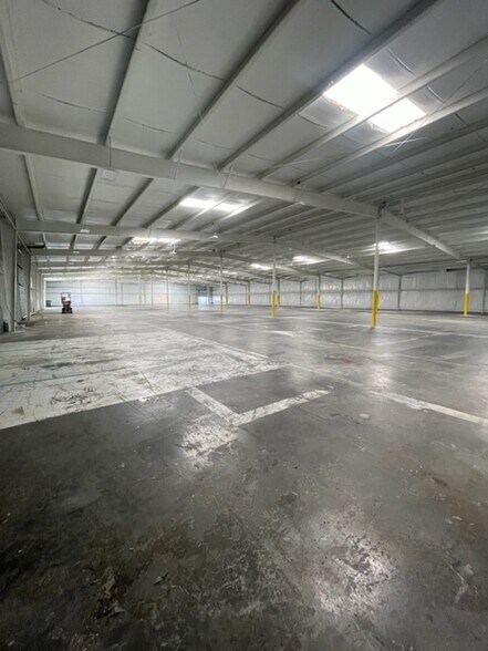 More Photos Of 4012 N Blackstock Rd, Spartanburg Manufacturing For Sale
