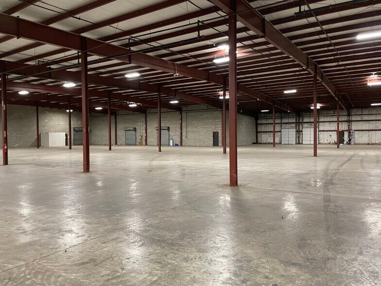 More Photos Of 1210 Route 9, South Schodack Warehouse For Lease