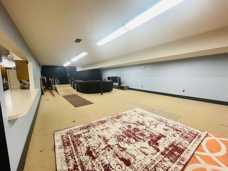 More Photos Of 210 Home Ave, Churubusco Office Residential For Sale