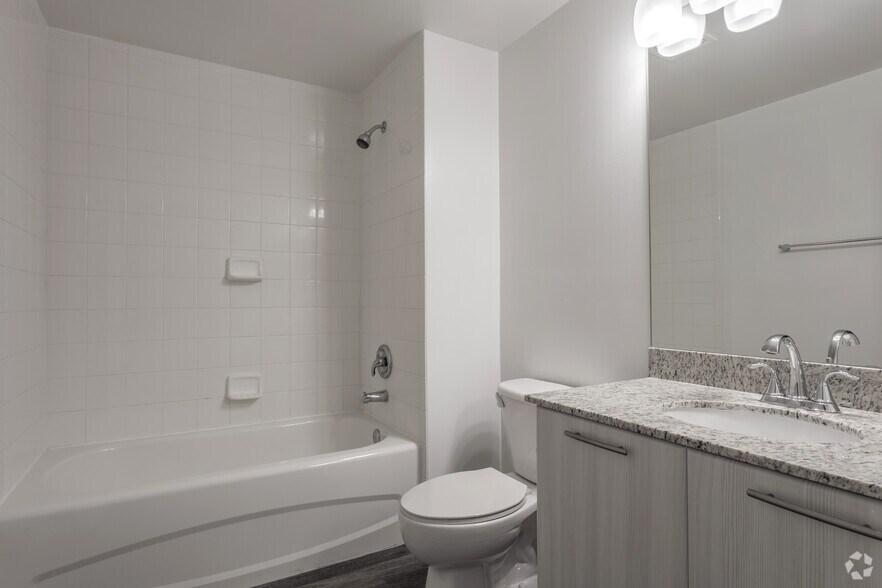 More Photos Of 212 S Olive Ave, West Palm Beach Apartments For Sale