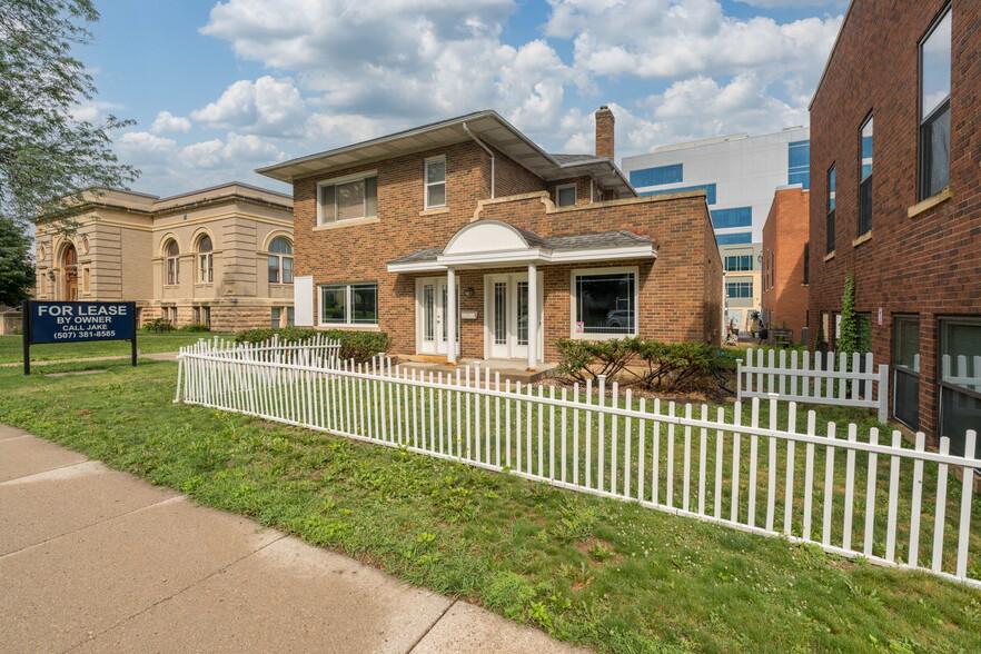 More Photos Of 110 S Broad St, Mankato Office For Lease