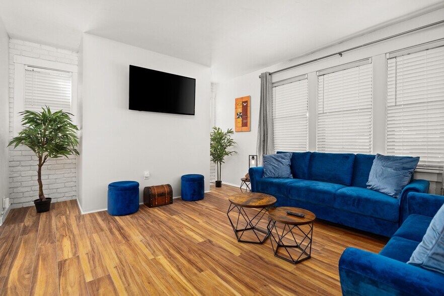 More Photos Of 810 E Sciota Ave, Peoria Heights Multifamily For Sale